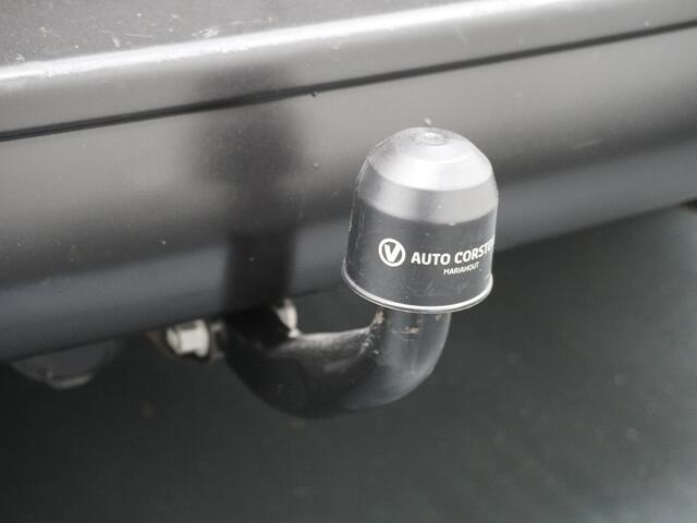 Peugeot EXPERT 1.5HDI 100 Premium Trekhaak Airco Bluetooth Cruise Control Regen/Lichtsensor Betonplex vloer Lat om Lat Schuifdeur Dealeronderhouden! Recent onderhoud gehad.