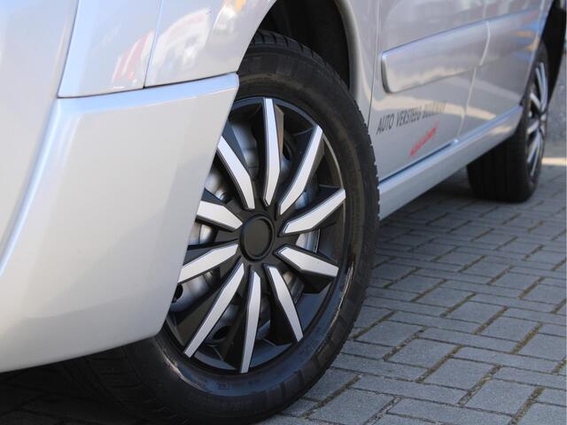 Peugeot EXPERT 227 1.6 HDI L1H1 Navteq 2, 3 Zitplaatsen Trekhaak, Navigatie, Cruise Control, Bluetooth, Airco