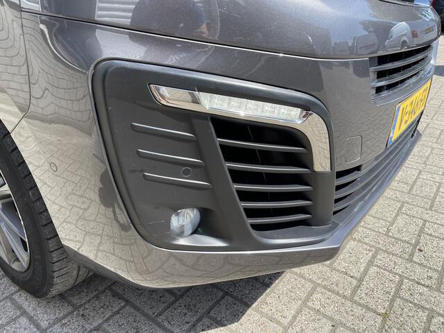 Peugeot EXPERT 231 L3H1 2.0 BlueHDI 150pk DC 5 persoons Premium / vaste prijs rijklaar ¤ 13.950 ex btw / airco / cruise control / navigatie / grijs metallic / achteruit rijcamera !