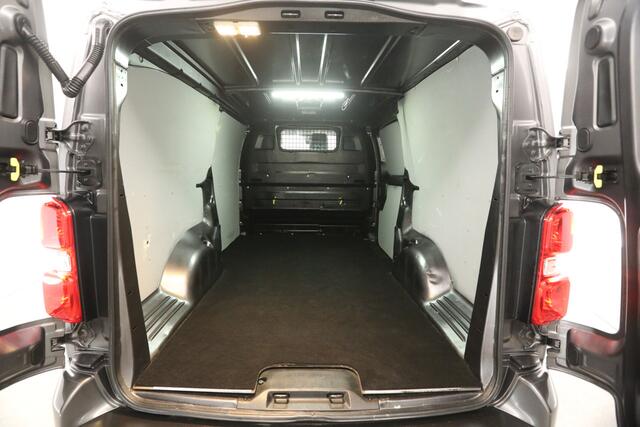 Peugeot EXPERT 2.0 BlueHDI 145PK L3H1 Automaat 360 Camera Airco Cruise Carplay LED 3 Persoons Navi PDC 17"LMV Trekhaak