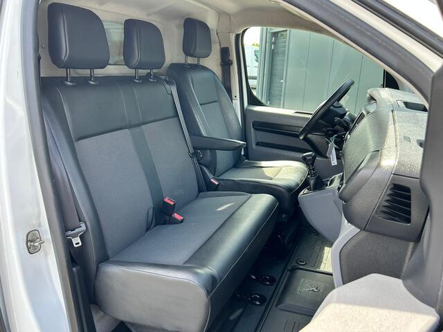 Peugeot EXPERT 1.5 BlueHDI 102 PK / 1e EIG / 3-ZITS / L2H1 / TREKHAAK / AIRCO / CRUISE / NAVI / SCHUIFDEUR