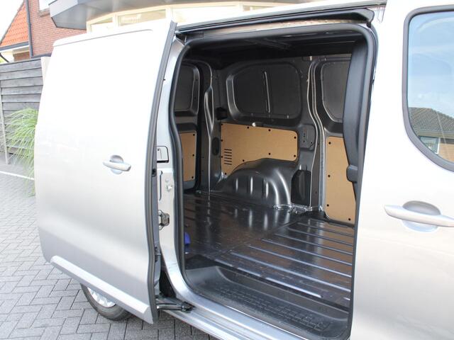 Peugeot EXPERT 2.0 BlueHDI 145PK S&S L2 Trekhaak, Navigatie, Achteruitrijcamera, Cruise Control, Airco