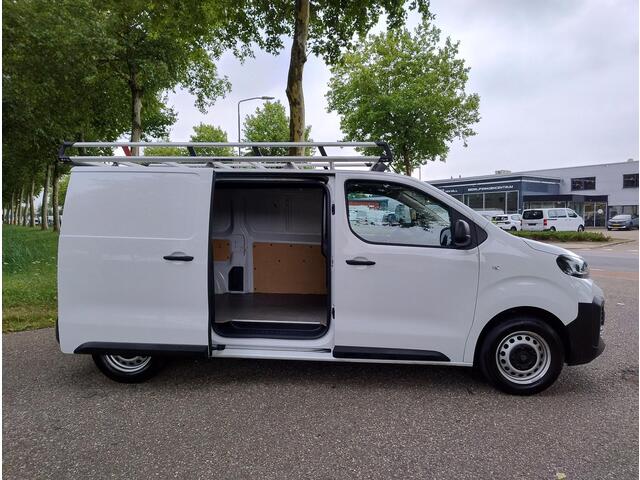 Peugeot EXPERT L2 1.5 BlueHDi 120pk | NAVI | Multimedia | Apple Carplay / Android Auto | Parkeersensoren achter | Achteruitrijcamera | Elektrisch inklapbare spiegels | Licht- en regensensor | Mistlampen | Bestuurdersstoel comfort | Bank voorpassagiers | Q-Tech Imperiaal