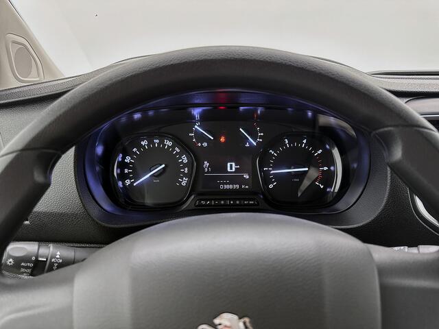Peugeot EXPERT 2.0 BlueHDI 145 S&S L2 145pk Navigatie L2 Camera systeem Trekhaak Cruise control Betimmering