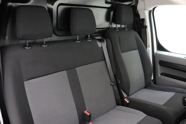 Peugeot EXPERT 226S 1.6 BlueHDI 95 Pro | Airco | Cruise Control | Navigatie | Parkeersensoren achter | 3-zits | 1e eigenaar