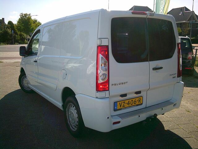 Peugeot EXPERT 227 2.0 HDI L1H1 Navteq 2 VOORZIEN VAN AIRCO+CRUISECONTROL !!!!