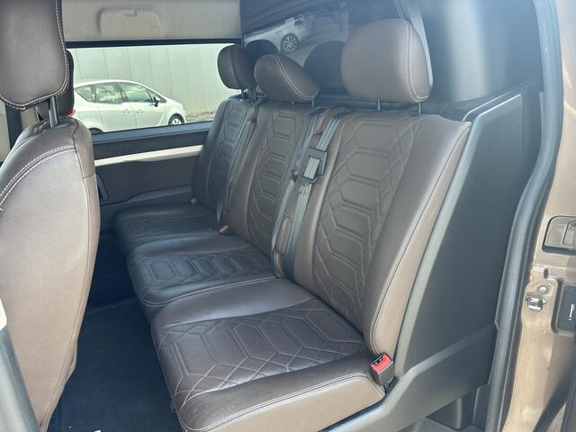 Peugeot EXPERT 231L 2.0 BlueHDI 180 DC Premium Pack | Nieuw Binnen! | Automaat | Leder | Trekhaak