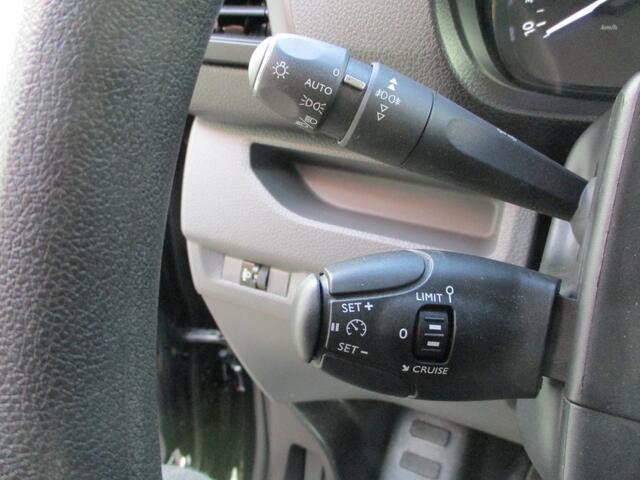 Peugeot EXPERT 1.5 BlueHDI 100 Compact Premium Kilometerstand Nap! Keurige Auto!