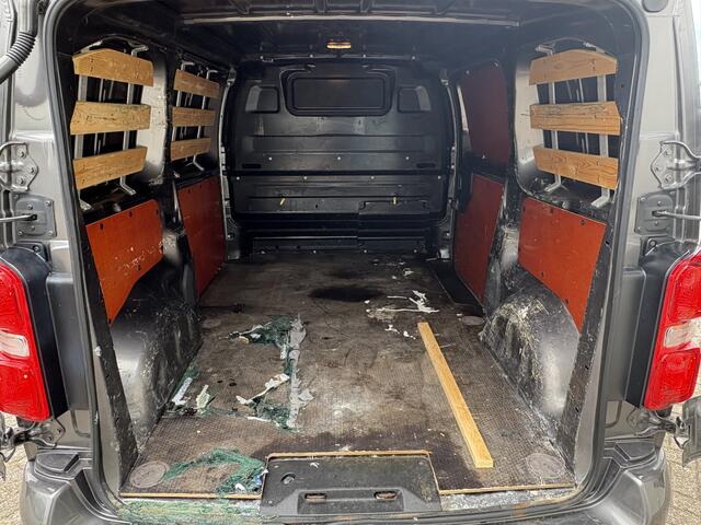 Peugeot EXPERT 231L 2.0 123Pk BlueHDI 120 Premium Pack / Cruise / IMPERIAAL / Navi / Trekhaak / Apk t/m 13-05-2026