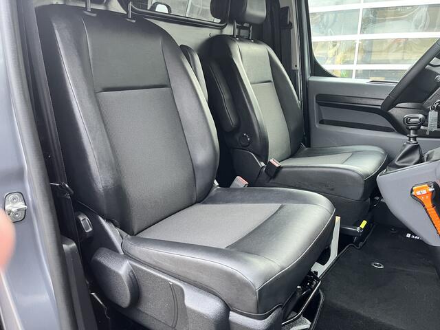 Peugeot EXPERT 1.5 BlueHDI Marge BTW en BPM vrij!! Airco Cruise controle Navigatiesysteem 2-Persoons Parkeerhulp achter Apple carplay 1e eigenaar Euro 6 Bpm en Btw vrij voor particulier gebruik !!