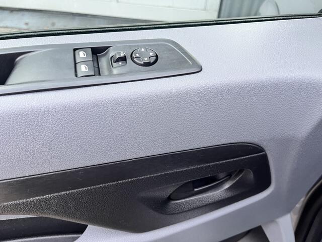 Peugeot EXPERT 1.5 BlueHDI Marge BTW en BPM vrij!! Airco Cruise controle Navigatiesysteem 2-Persoons Parkeerhulp achter Apple carplay 1e eigenaar Euro 6 Bpm en Btw vrij voor particulier gebruik !!