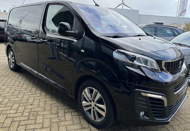 Peugeot EXPERT 2.0 BlueHDI 180 Standard Asphalt 177PK | BOMVOL | 1e Eigenaar | NL AUTO | Trekhaak | Automaat | Xenon | Headup | Achteruitrijcamera | Navigatie | Stoelverwarming | Dodehoekdetectie | Carplay | All Season |