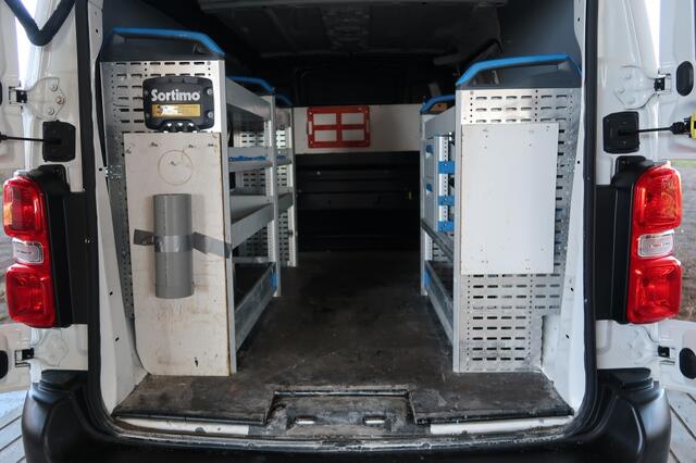 Peugeot EXPERT 2.0 BlueHDI 120 pk Premium met super km-stand!