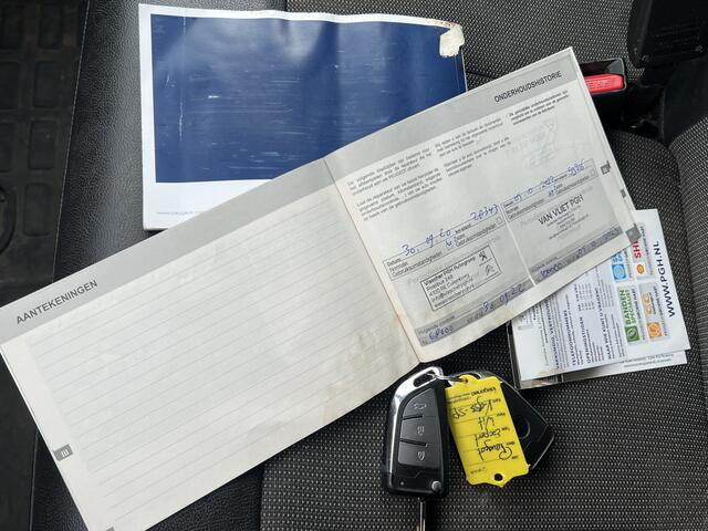 Peugeot EXPERT 226C 1.6 BlueHDI 95 Premium | Nieuw Binnen! | Cruise | Airco