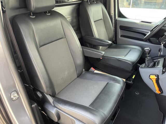 Peugeot EXPERT 1.5 BlueHDI Marge BTW en BPM vrij!! Airco Cruise controle Navigatiesysteem 2-Persoons Parkeerhulp achter Apple carplay 1e eigenaar Euro 6 Bpm en Btw vrij voor particulier gebruik !!