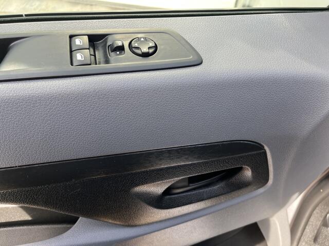 Peugeot EXPERT 1.5 BlueHDI Marge BTW en BPM vrij!! Airco Cruise controle Navigatiesysteem 2-Persoons Parkeerhulp achter Apple carplay 1e eigenaar Euro 6 Bpm en Btw vrij voor particulier gebruik !!