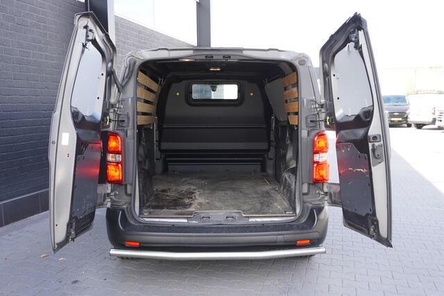Peugeot EXPERT 2.0 BlueHDI L2 145PK AUTOMAAT EURO 6 - Airco - PDC - Camera - ¤14.900,- Excl.