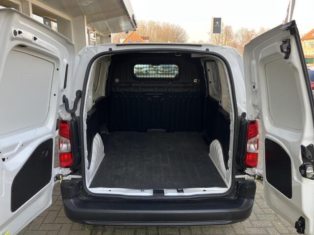 Peugeot PARTNER 1.5 BlueHDI Pro | Weinig kilometers | Zeer nette staat | Airconditioning | Cruise Control | Zijschuifdeur rechts