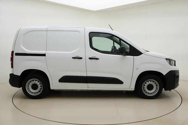 Peugeot PARTNER 1.5 BlueHDI Premium 100PK | 3-Zits | Trekhaak | Parkeer Hulp Achter | Apple Carplay & Andoid Auto | Airco | Cruise Control | Elektrische Spiegels |
