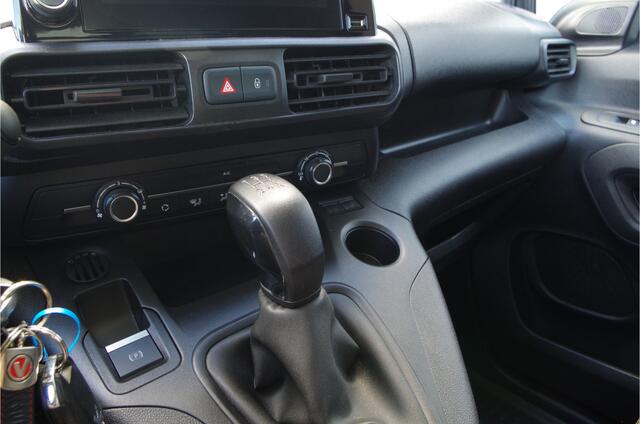 Peugeot PARTNER 1.5 BlueHDI Premium > Trekhaak/Apple Carplay/Android Auto/All season banden...