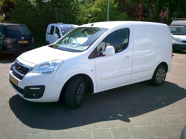 Peugeot PARTNER 120 1.6 BlueHDi 100 L1 Premium Pack S&S VOORZIEN VAN AIRCO+CRUISE+BIJRIJDERSBANK