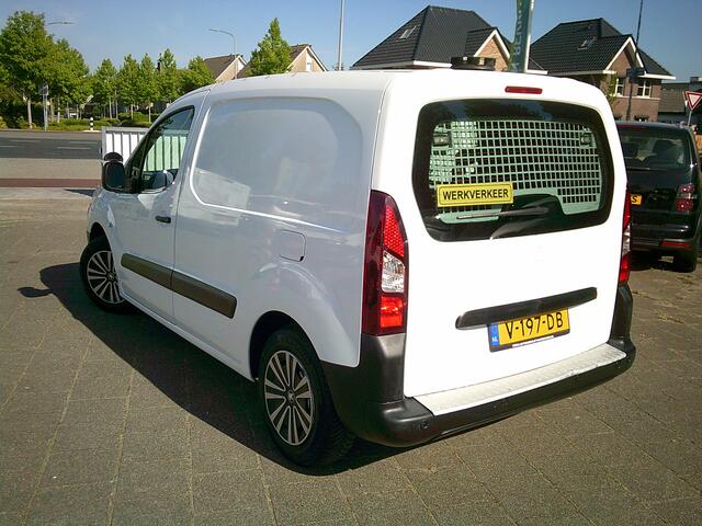 Peugeot PARTNER 120 1.6 BlueHDi 100 L1 Première VOORZIEN VAN AIRCO+CRUISE !! BTW/ BPM VRIJ !!