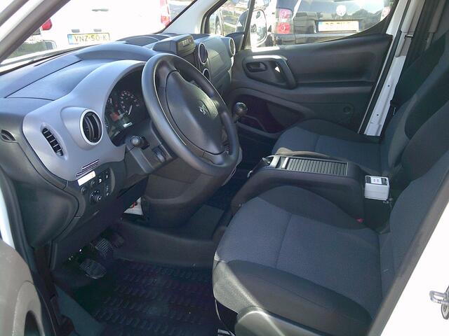 Peugeot PARTNER 120 1.6 BlueHDi 100 L1 Première VOORZIEN VAN AIRCO+CRUISE !! BTW/ BPM VRIJ !!