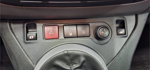 Peugeot PARTNER 120 1.6 BlueHDi 75 L1 Première