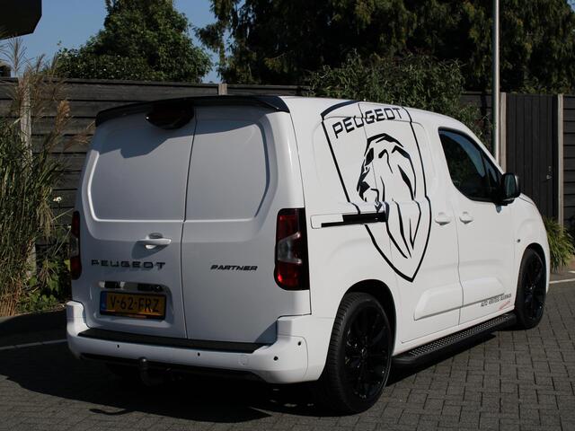 Peugeot PARTNER 1.5 BlueHDi 130PK EAT8 Automaat L1 White & Black Edition, Navigatie, Airconditioning, Camera Achter + Zijkant, Parkeerhulp voor & achter, Trekhaak