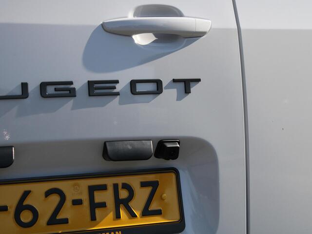 Peugeot PARTNER 1.5 BlueHDi 130PK EAT8 Automaat L1 White & Black Edition, Navigatie, Airconditioning, Camera Achter + Zijkant, Parkeerhulp voor & achter, Trekhaak