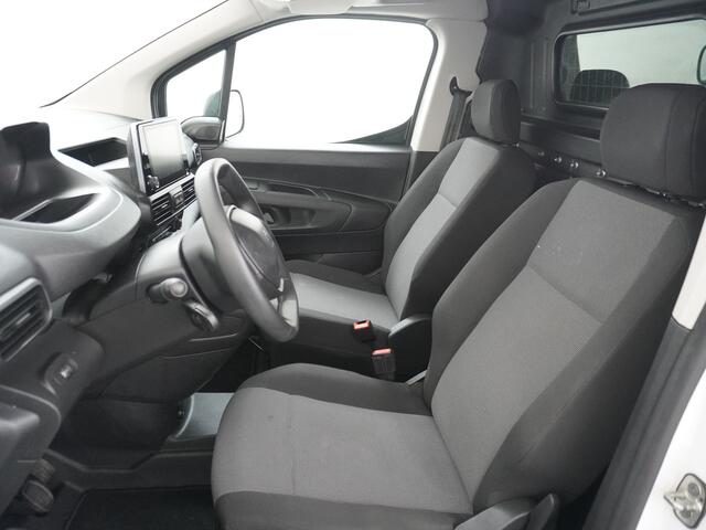 Peugeot PARTNER 1.5 BlueHDI Premium Euro 6 Navi PDC Apple Carplay Android Mirror-Link Airco Cruise Control Bluetooth Led PDC Connected services Betonplex Lat om Lat betimmering Schuifdeur Wifi 1e Eigenaar Euro 6