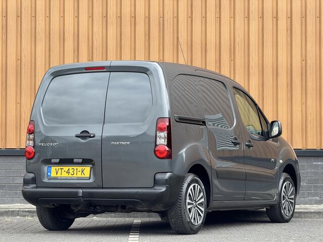 Peugeot PARTNER 120 1.6 HDi 75 L1 XR | 1e Eigenaar | 3 Persoons | Airconditioning | Parrot | Trekhaak | Elektrische Ramen | Elektrische Spiegels | USB | AUX |