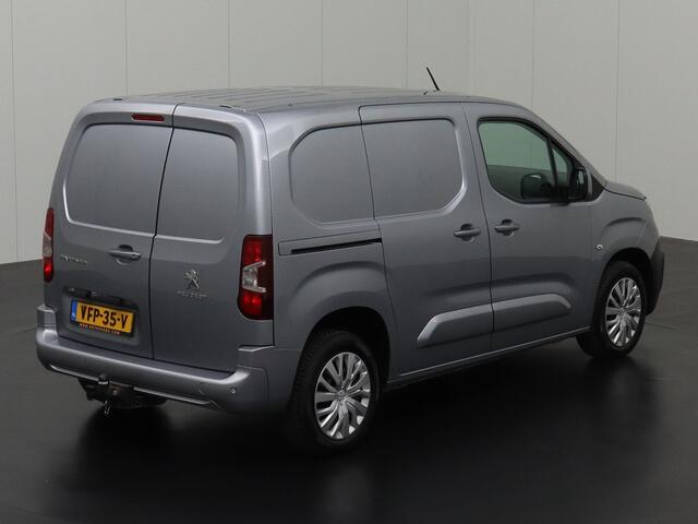 Peugeot PARTNER 1.5BlueHDI 130PK Automaat Premium | Navigatie | 3-Persoons | Trekhaak | Airco | Cruise