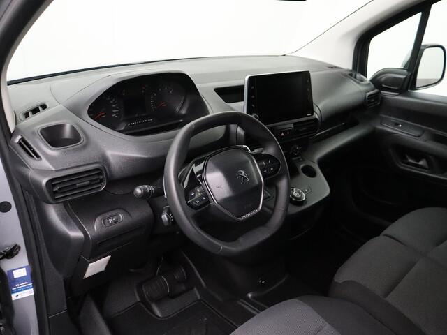 Peugeot PARTNER 1.5BlueHDI 130PK Automaat Premium | Navigatie | 3-Persoons | Trekhaak | Airco | Cruise