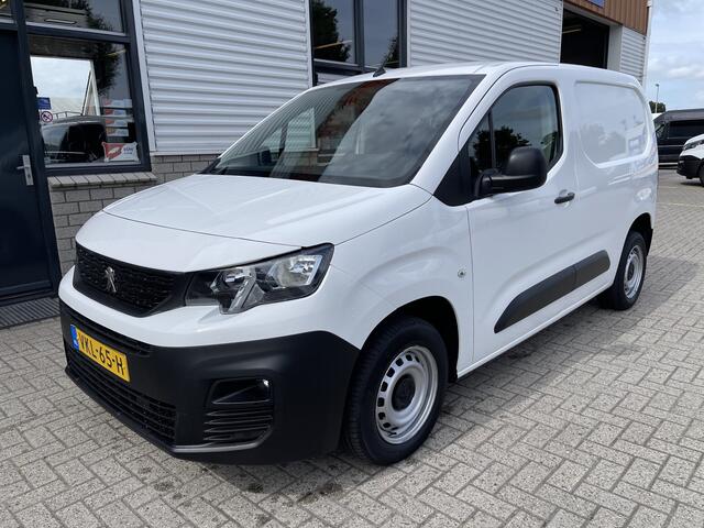 Peugeot PARTNER 1.2 PureTech Premium / benzine grijs kenteken / vaste prijs rijklaar ¤ 13.450 ex btw / airco / cruise control / schuifdeur / navigatie / armsteun / euro 6 / lease vanaf ¤ 227