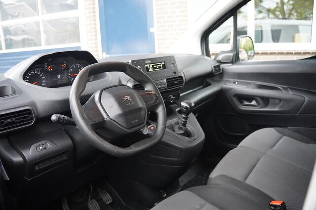 Peugeot PARTNER 1.2 Benzine, AIRCO, 3-ZITS, BTW-VRIJ / MARGE