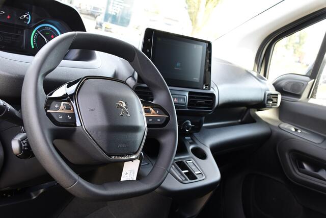Peugeot PARTNER e-Partner 136 L1 50 kWh Black Edition Camera, Cruise, Carplay, Stoelverwarming, 136pk, Multimedia, BOM VOL!