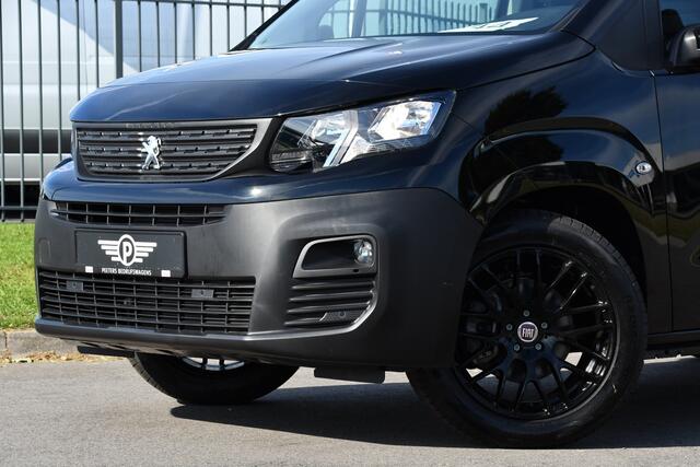 Peugeot PARTNER e-Partner 136 L1 50 kWh Black Edition Camera, Cruise, Carplay, Stoelverwarming, 136pk, Multimedia, BOM VOL!