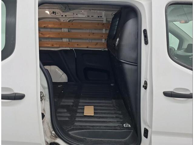 Peugeot PARTNER 1.2 Benzine 111PK Euro6 * Distributie bij 43Dkm. vervangen * / Premium / Airco / Navigatie / Schuifdeur Re./ Radio multimedia /