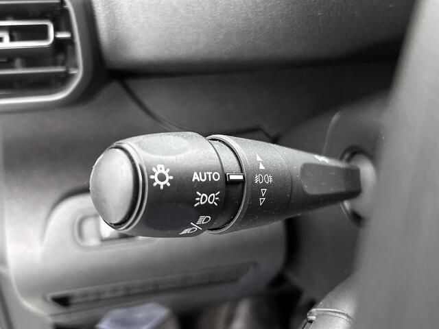 Peugeot PARTNER 1.2 Benzine 111PK Euro6 *Distributie bij 43Dkm. vervangen* Premium / Airco / Navigatie / Schuifdeur Re./ Radio multimedia / Apk 07-2027