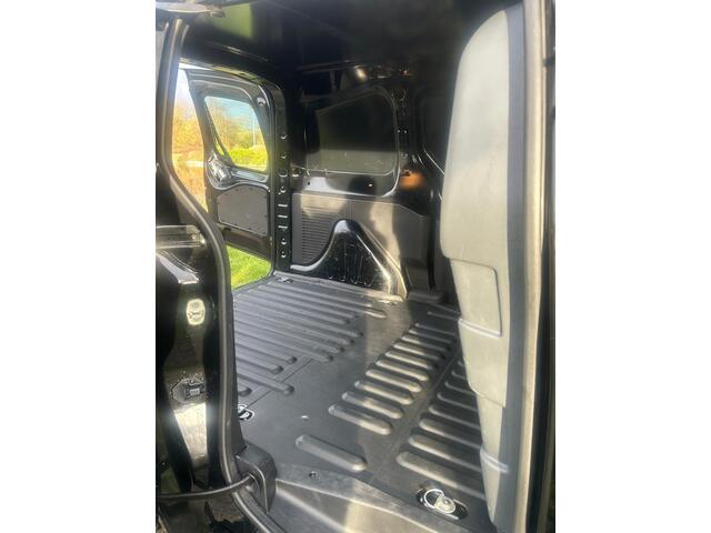 Peugeot PARTNER 120 1.6 BlueHDi 120 PK L1 Premium Pack S&S 3-Zitter / Bijrijdersbank