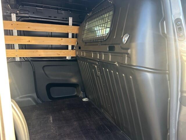 Peugeot PARTNER 1.5 BlueHDI Asphalt Long L2 I AIRCO I METALLIC I 1e EIGENAAR I DISTRIBUTIE VERVANGEN I COMPLETE ONDERHOUDSHISTORIE LONG VERSIE ! BRIDGESTONE 5 TOT 6 MM I APK MAART 2026