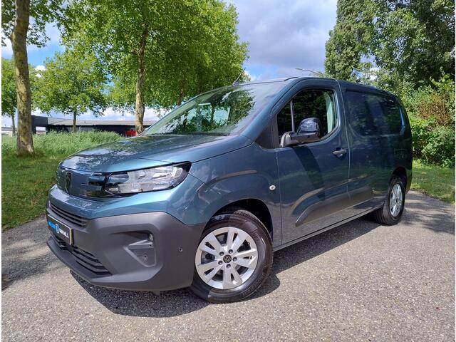 Peugeot PARTNER e-Partner L2 50 kWh 136pk | 8 jaar garantie | 3-zits | Adaptieve cruise control | Climate control | Multimedia | NAVI | Apple Carplay | Android Auto | Surround View | Achteruitrijcamera | Parkeersensoren rondom | Dode hoek detectie | Lederen stuurwiel | 1