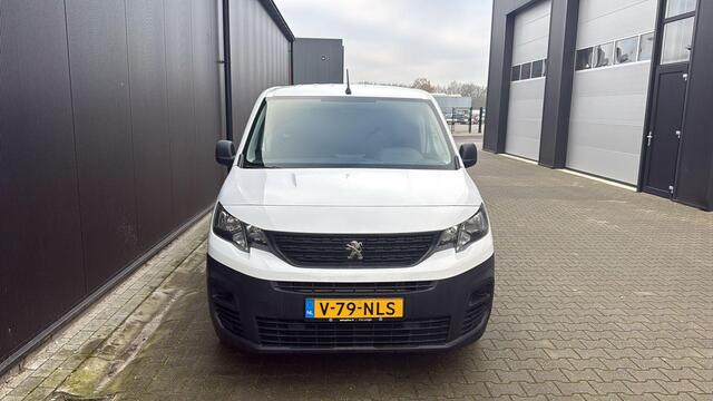 Peugeot PARTNER 1.2 Airco 3 Persoons Dealer onderhouden