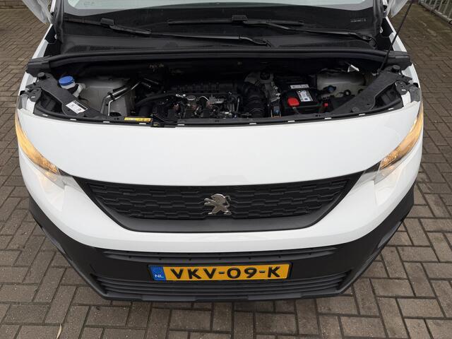 Peugeot PARTNER 1.2 PureTech 111PK Benzine Premium CarPlay/cruice control/navi