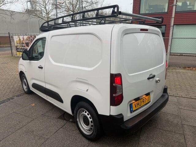 Peugeot PARTNER 1.5 BlueHDI Premium AIRCO I APPLE CAR PLAY I IMPERIAAL I LAGE KM'S I COMPLETE ONDERHOUDSHISTORIE I 1e EIGENAAR