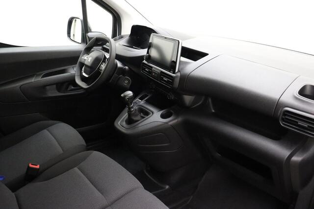 Peugeot PARTNER 1.5 BlueHDi 130pk S&S L2 | Trekhaak | Navigatie | Airco | Parkeercamera/-sensoren | Apple Carplay/Android Auto | Erg netjes!! |