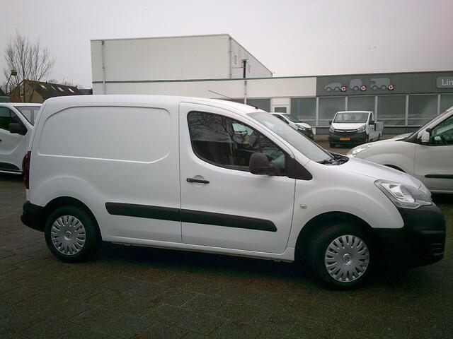 Peugeot PARTNER 120 1.6 BlueHDi 75 L1 XR VOORZIEN VAN TREKHAAK !!! EURO 6 !! BTW VRIJ