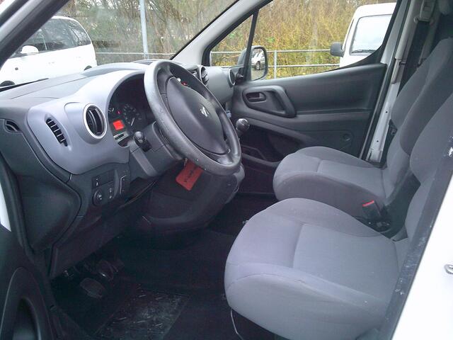 Peugeot PARTNER 120 1.6 BlueHDi 75 L1 XR VOORZIEN VAN TREKHAAK !!! EURO 6 !! BTW VRIJ