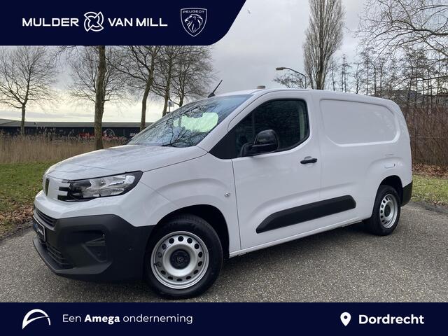 Peugeot PARTNER e-Partner L2 50 kWh 136pk | 8 jaar garantie | 0% financial lease | Apple Carplay | Android Auto | Multimedia | Achteruitrijcamera | Parkeersensoren achter | Digital cockpit | Stuurwielbediening | Bestuurdersstoel comfort | Armsteun | van ¤30.575 voor ¤26.